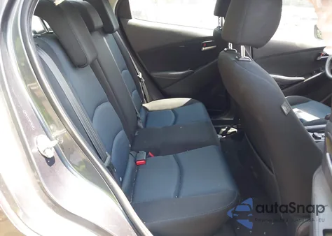 2017 Toyota Yaris Ia z USA, uszkodzony, nr VIN 3MYDLBYV2HY185322